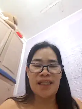 wintermelon88 - WinterMelon88's free webcam - UK Sex Cams