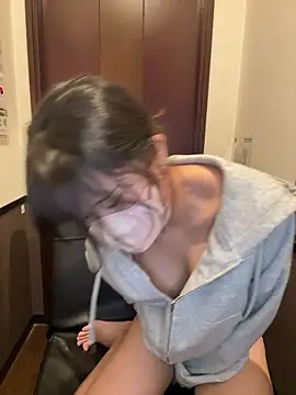 Nemu_chan_ live cam screenshot female on CamHD – HD Live Webcams & Adult Chat