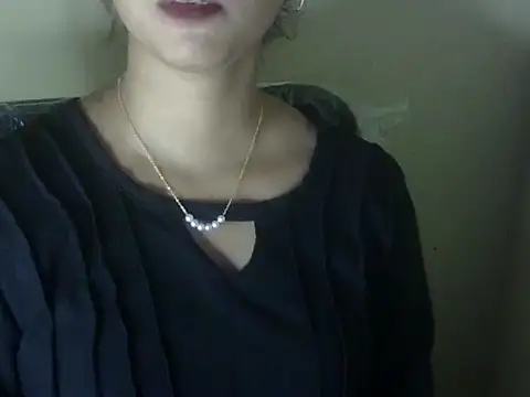 shimz_ from StripChat is inFreechat