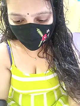 rising_smiler - Rising_Smiler's free webcam