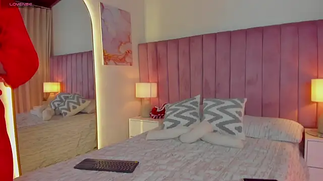 sweetgirl______ - SweetGirl______'s free webcam