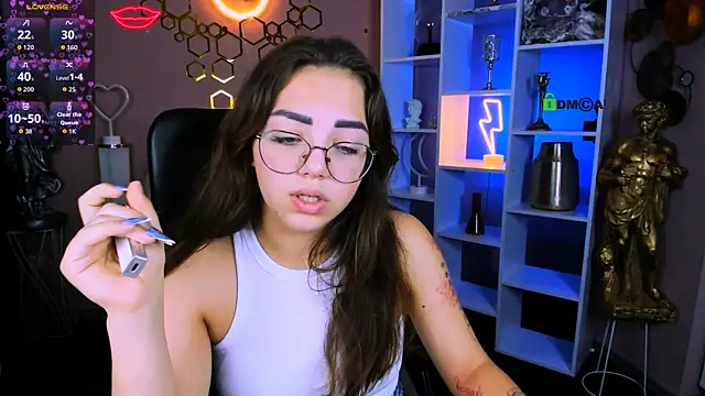 evalora_vei - Evalora_vei's free webcam - UK Sex Cams