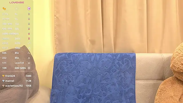 onebigkisss (F young) - Show boobs