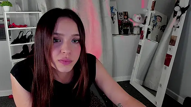 sahara_shields - Sahara_Shields's free webcam