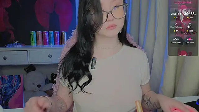 hornyprincess19 - Hornyprincess19's free webcam