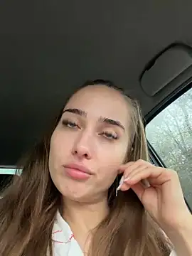 natashaa15 (F young) - Show boobs