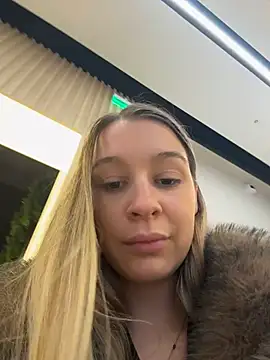 SashaCatt Live Webcam on {site_name}