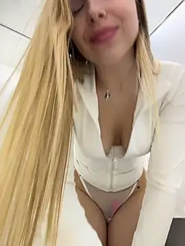 Liza_risky Live Webcam on Stripchat