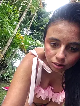 lunaluxe1001 - Lunaluxe1001's free webcam - UK Sex Cams