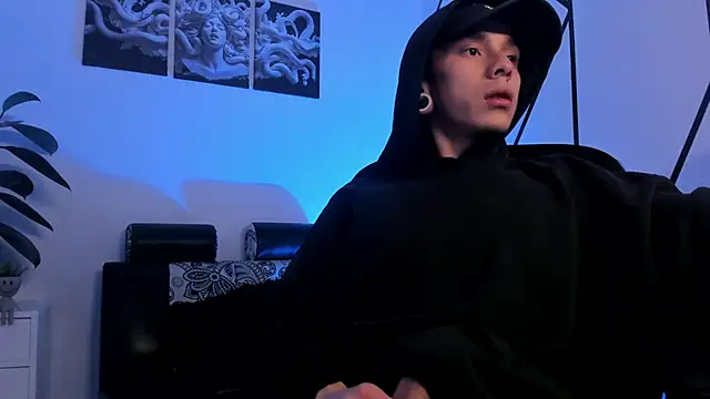 james_adams_01 - James_Adams_01's free webcam - UK Sex Cams