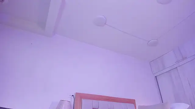 mia_hank Live Webcam on Stripchat