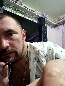 daddylongleg690 - Daddylongleg690's free webcam - UK Sex Cams