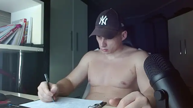 Poliglotjoe1 live cam screenshot male on CamSexing – Live Sex Chat & Webcam Shows