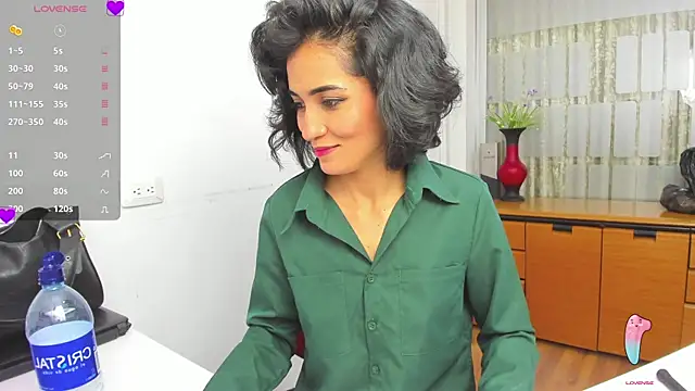 chloehanna webcam stripchat model stream image