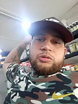 Catire10_ Live Webcam on Stripchat