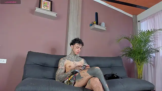 aron_ford - Aron_ford's free webcam - UK Sex Cams