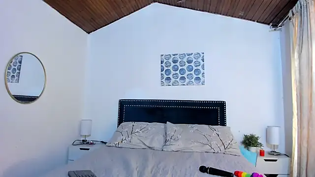 ZulyMichels live cam screenshot female on CamSexing – Live Sex Chat & Webcam Shows