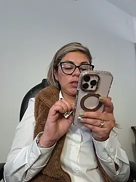 _cata-office1 - _Cata-Office1's free webcam - UK Sex Cams