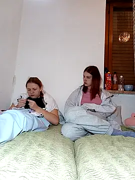 ella_grays Live Webcam on Stripchat