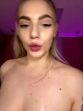 hugeboobsalice - HugeBoobsAlice's free webcam - UK Sex Cams