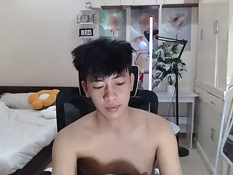 niel_cumshow
