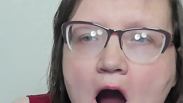 vitabox - Vitabox's free webcam - UK Sex Cams