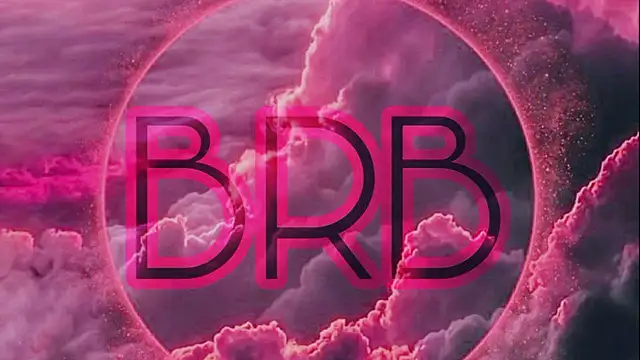 EfieFrye live cam screenshot female on CamSexing – Live Sex Chat & Webcam Shows