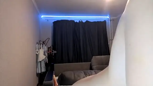 fafa_fluff (F teen) - stick plug in my ass!!))