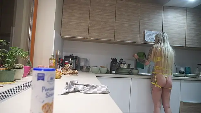 steffi_snowbunny xxx live show