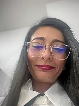 _bella-office1 - _Bella-Office1's free webcam - UK Sex Cams