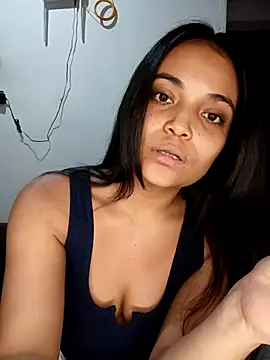 _estrellita_ - _Estrellita_'s free webcam - UK Sex Cams