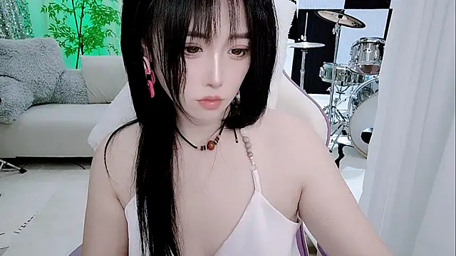 evangelin-e (F milf) - 🎀