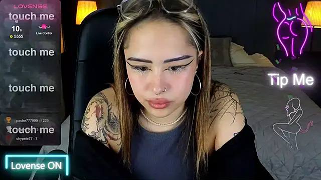 baby__kim - Baby__kim's free webcam - UK Sex Cams