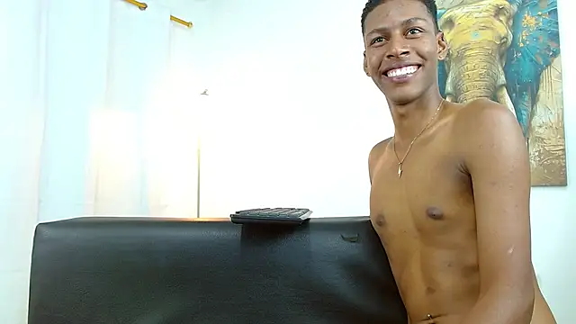 maiki18_ - Maiki18_'s free webcam