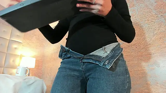 lezy_ - Lezy_'s free webcam - UK Sex Cams