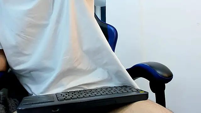 roan_birkin - Roan_birkin's free webcam - UK Sex Cams