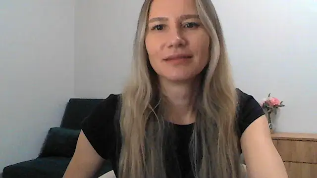 Live sex cam of Tavriena