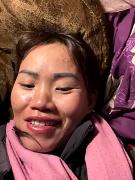 Live sex cam of Saomai25