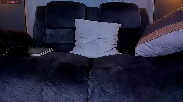 LOLIITA__LOVE live cam screenshot female on Gratis Show – Free Live Cams