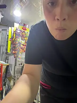 iam_valeri - IAM_VALERI's free webcam - UK Sex Cams