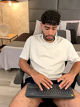 raphaeldufort - RaphaelDufort's free webcam - UK Sex Cams