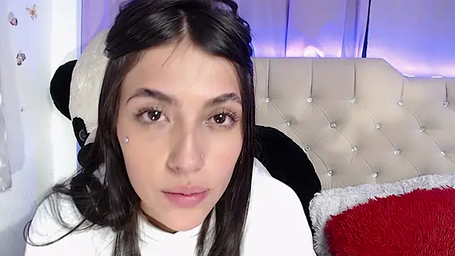 eimyy_rouse live cam screenshot female from Colombia on Gratis Show – Free Live Cams