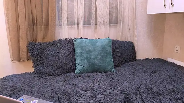 Lila_Rudy2805 live show on StripChat 