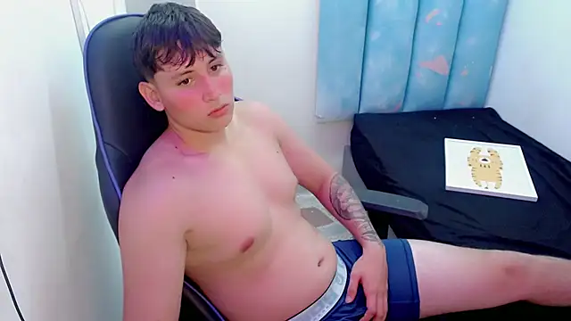 d_moneyy_ live cam screenshot male from Colombia on Bagaboante — Live Sex Chat & Cams