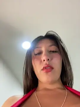 MiaJones21