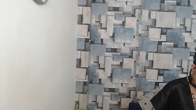 violeta_cute18 webcam stripchat model stream image