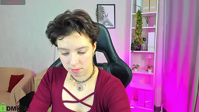 Sara_Frayer webcam stripchat model stream image