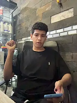 santiago_foxx - Santiago_Foxx's free webcam - UK Sex Cams