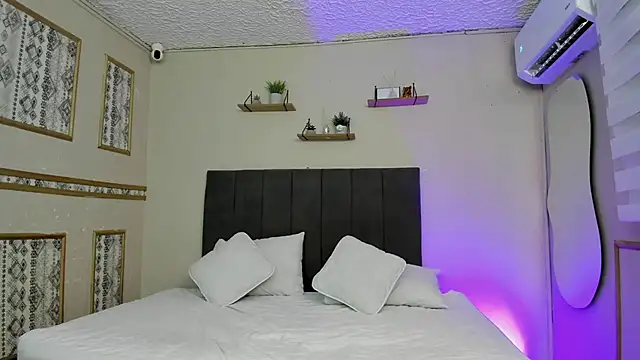  Cloe_Harry chat room