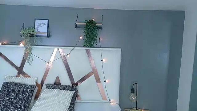 scarlettvex__ - ScarlettVex__'s free webcam - UK Sex Cams